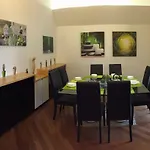 Giulia Luxury Apartment